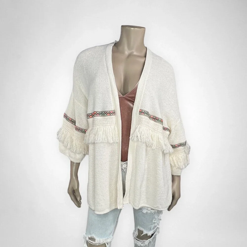 H&M COACHELLA Large Cream Cardigan Sweater Oversized Boho Fringe Knit‎ Casual